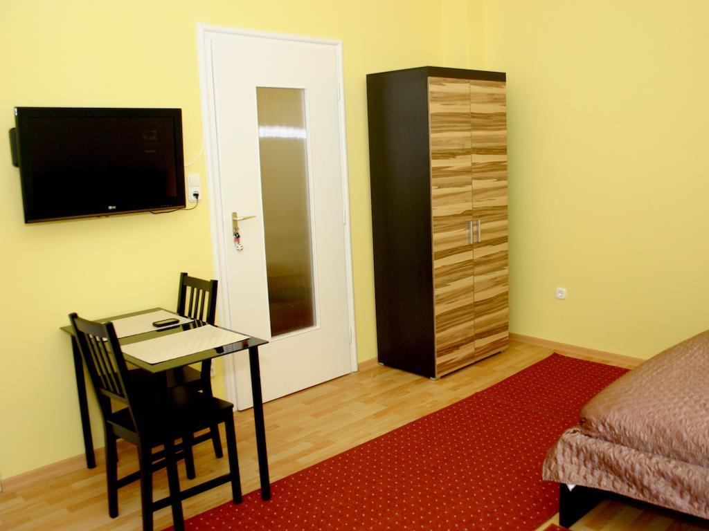Arriva Balcony Studio Budapest Exterior photo