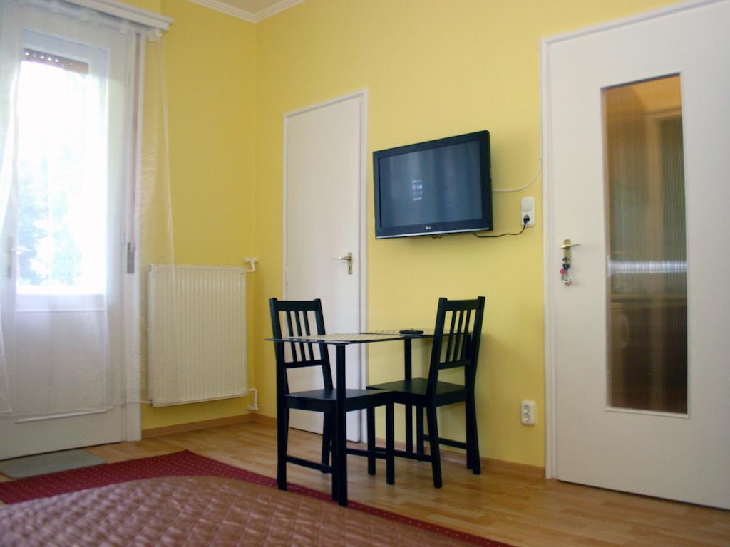 Arriva Balcony Studio Budapest Room photo